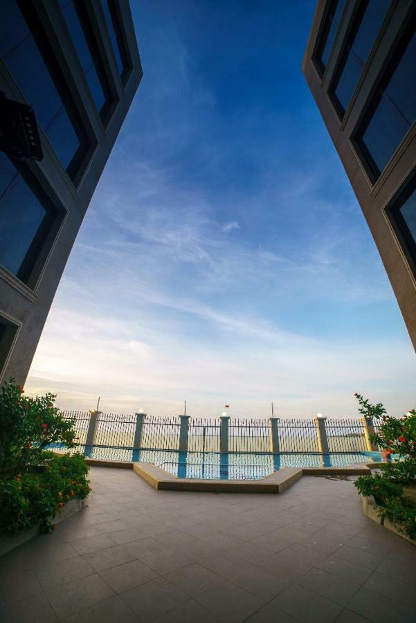 Amverton Bay View Dar es Salaam Buitenkant foto